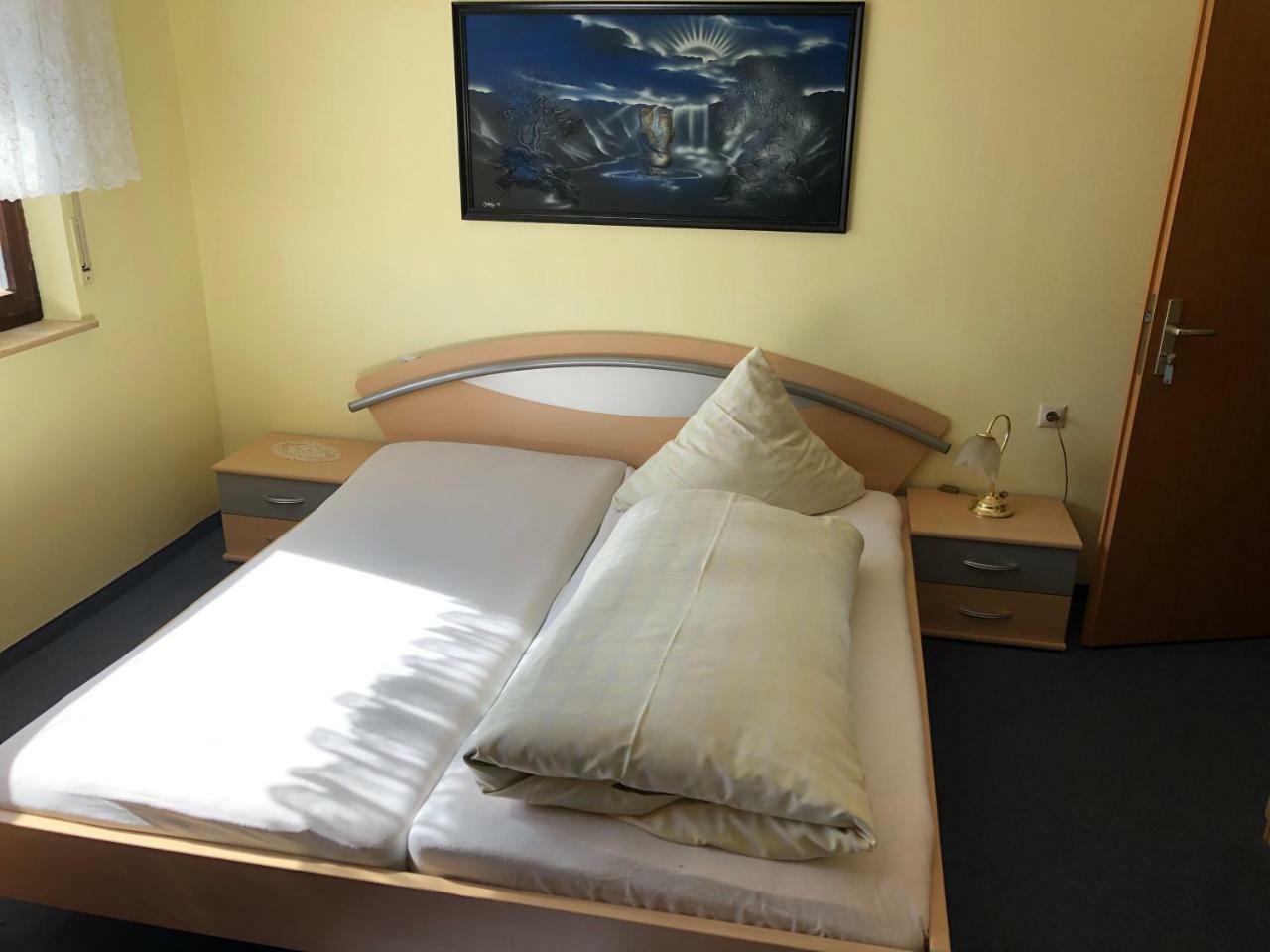 Hotel Cafe Waldeck 부스텐로트 외부 사진