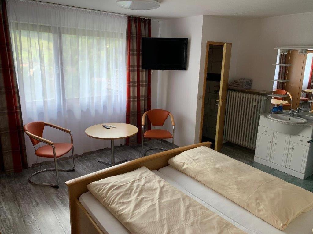 Hotel Cafe Waldeck 부스텐로트 외부 사진